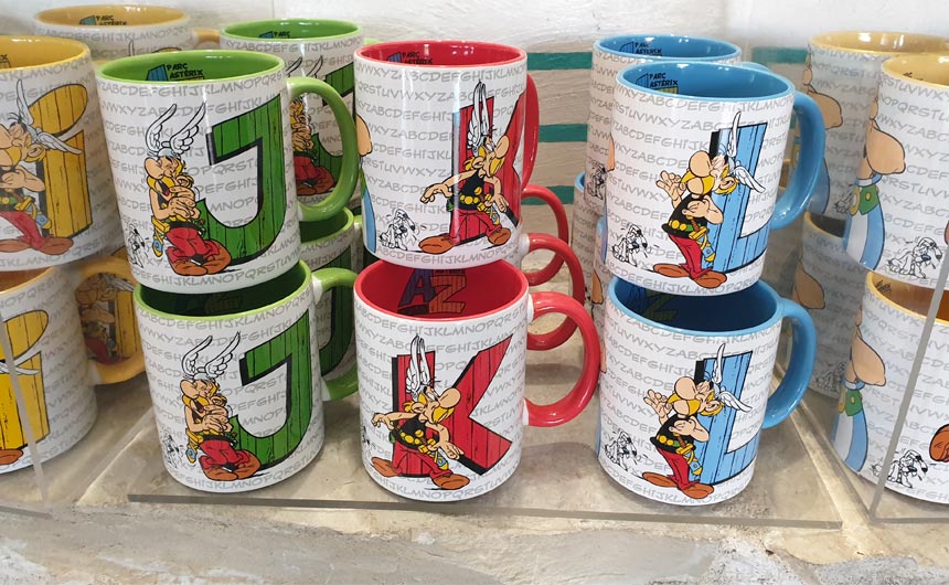 A range of initial mugs feature a cleverly designed Asterix alphabet.