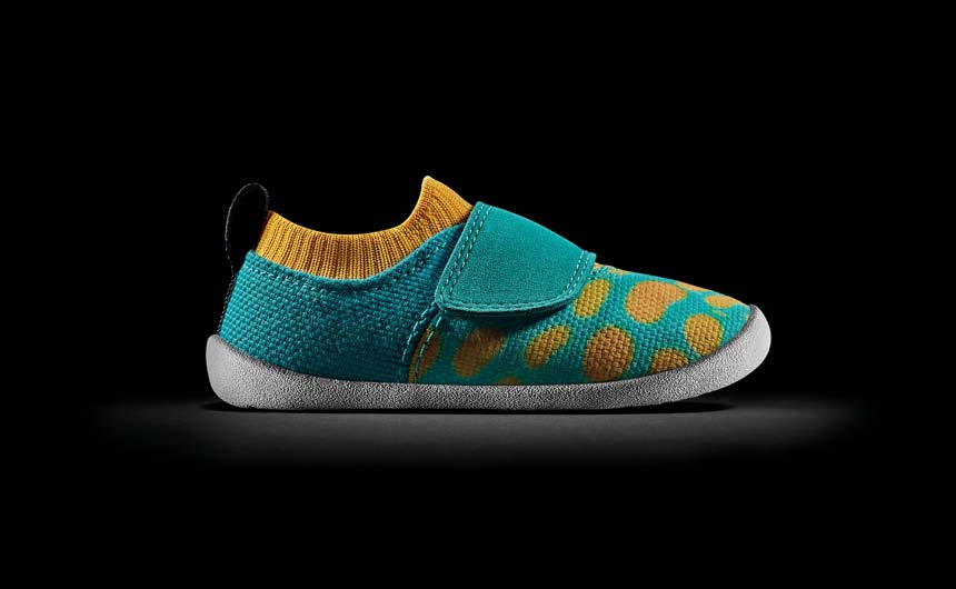 Vivid blue colourings adorn this shoe inspired by the Spotted Filefish.