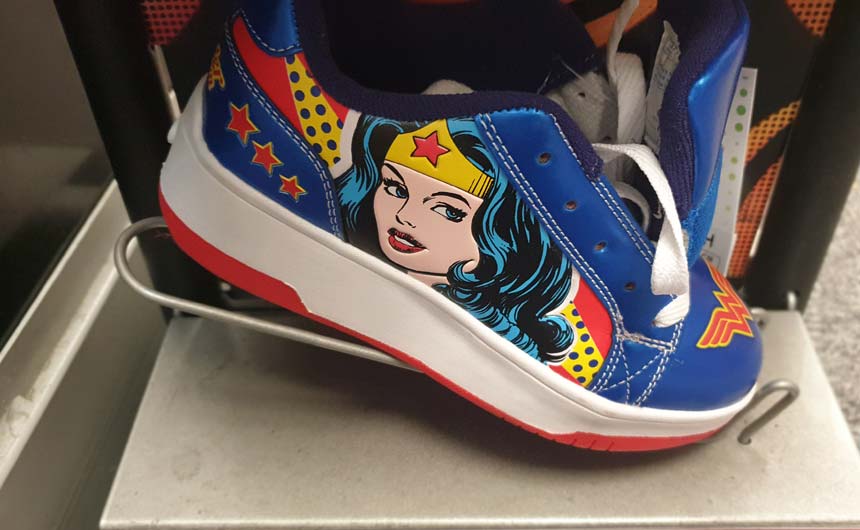 wonder woman heelys